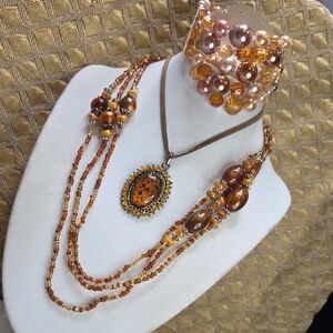 Elegant Multicolor Beaded Necklaces and Bracelet Set